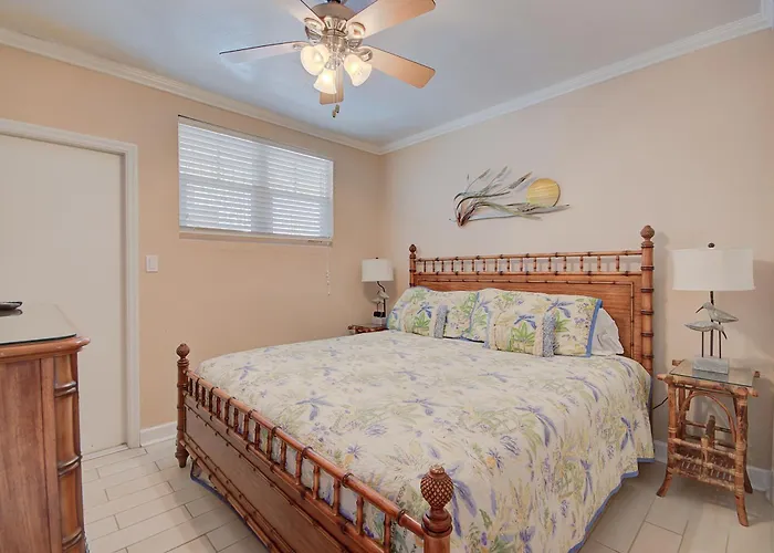 Resort Clearwater #102